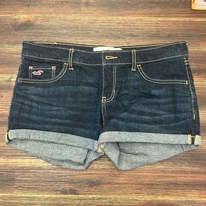 Hollister Dark Wash Denim short, size 7